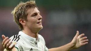 Toni Kroos  (foto www.thehardtackle.com)