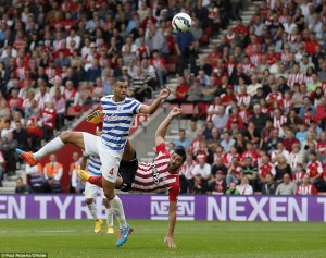 La rovesciata di Graziano Pellè  (foto www.dailymail.co.uk)