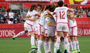 La nazionale femminile spagnola celebra il gol di Vero Boquete contro la Corea del Sud della scorsa settimana  (fonte foto www.revistaelitesport.es)