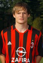 Johann Vogel con la maglia del Milan